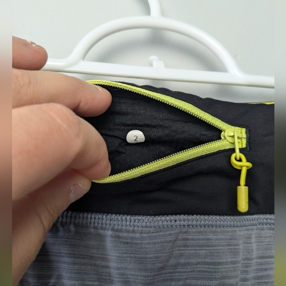 Lululemon Run: Speed Short Size 2 Gray Black And Yellow Color W7278S - Picture 10 of 13